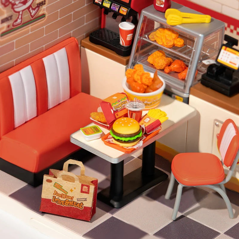 Rolife Yum Yum Burgers DIY Miniature